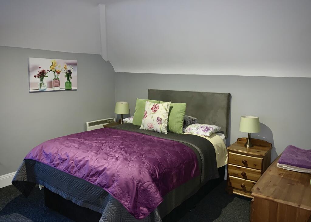 Cottage 33 Old Killarney Village room 6